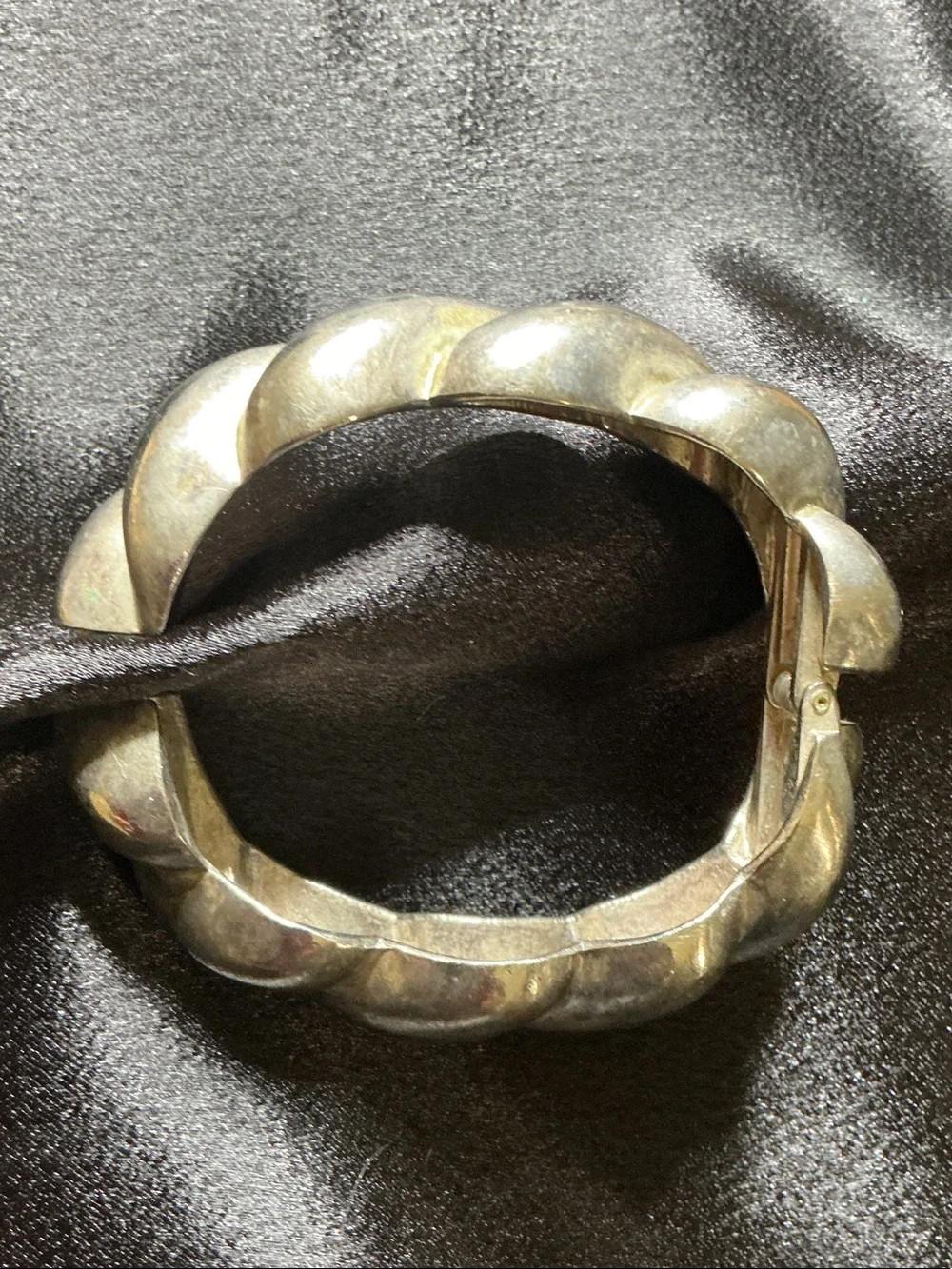 Classic Twisted Metal Cuff Bracelet - Silver